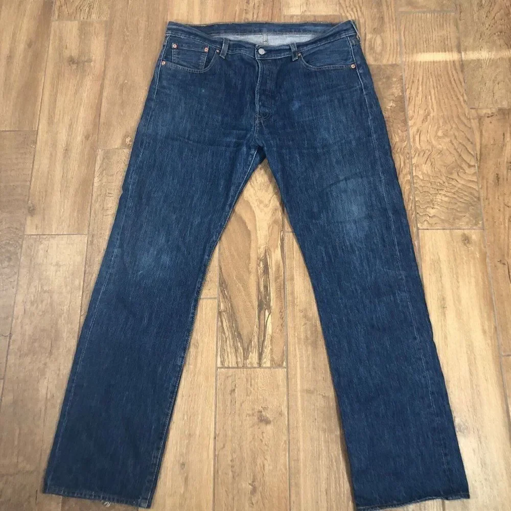 Levi’s Men's 501 Original Fit Straight Leg Button Fly Jeans 38x34